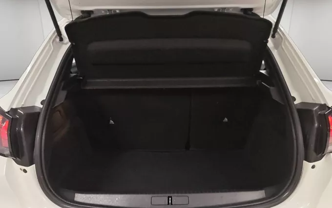 PEUGEOT 208 Electrique 50 kWh 136ch Active Business photo 10 2131952