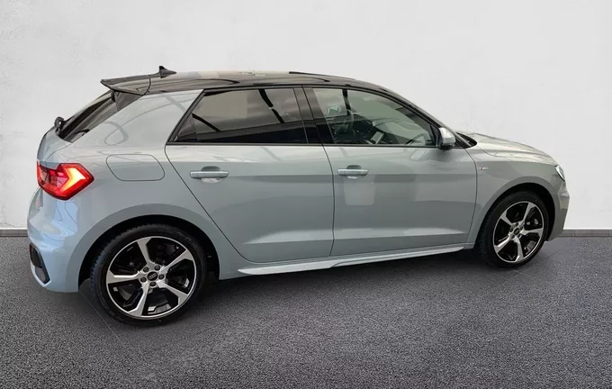AUDI A1 Sportback 30 TFSI 116 ch S tronic 7 S Line extérieur côté droit 9490
