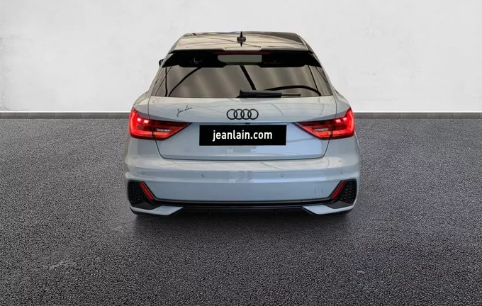 AUDI A1 Sportback 30 TFSI 116 ch S tronic 7 S Line extérieur arrière 9490
