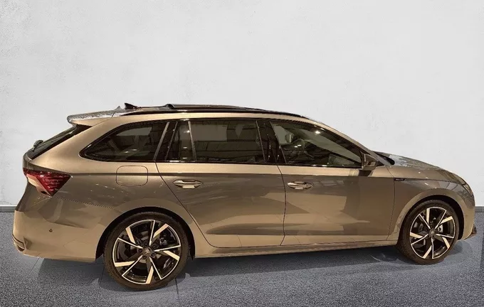 SKODA OCTAVIA Combi 2.0 TSI 204 ch DSG7 4x4 Sportline extérieur côté droit 5161