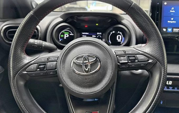 TOYOTA YARIS Hybride 116h GR Sport photo 12 1103321