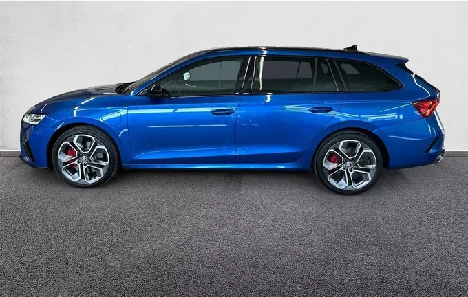 SKODA OCTAVIA Combi 1.4 TSI PHEV iV 245 ch DSG6e RS extérieur trois quart arrière gauche 2129221