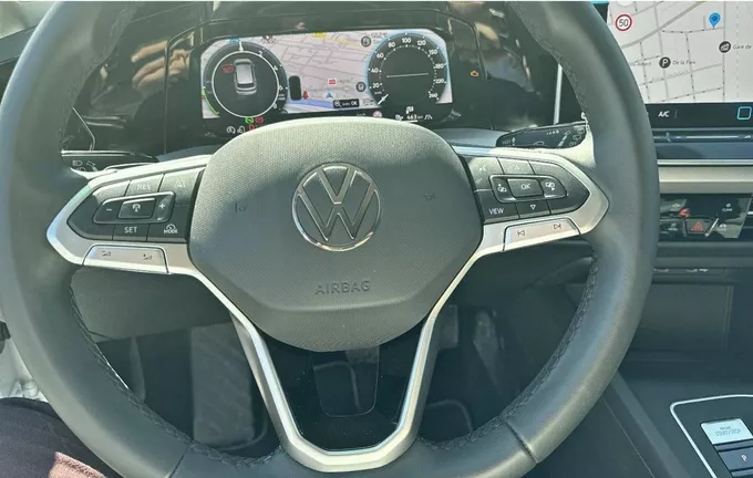 VOLKSWAGEN GOLF 1.5 eHybrid 204 DSG6 VW Edition photo 19 2127054