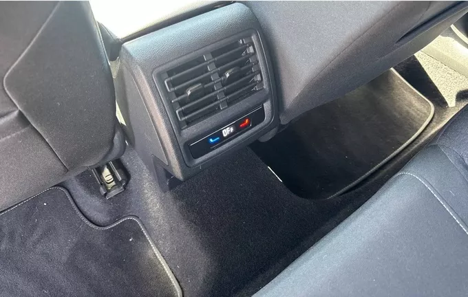 VOLKSWAGEN GOLF 1.5 eHybrid 204 DSG6 VW Edition photo 20 2127054