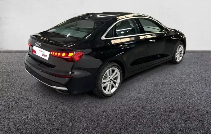 AUDI A3 Sportback TFSI Mild Hybrid 150 S tronic 7 Business Executive extérieur trois quart arrière droit 2129070