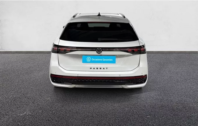 VOLKSWAGEN PASSAT 2.0 TDI EVO SCR 150 DSG7 R-Line extérieur trois quart arrière droit 2128238