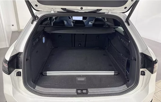 VOLKSWAGEN PASSAT 2.0 TDI EVO SCR 150 DSG7 R-Line photo 9 2128238