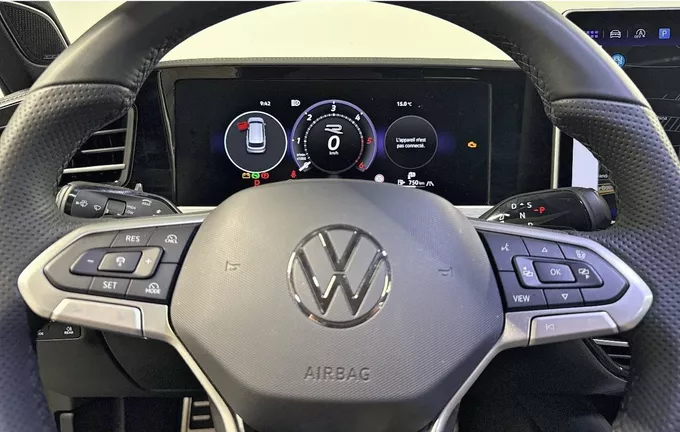 VOLKSWAGEN PASSAT 2.0 TDI EVO SCR 150 DSG7 R-Line photo 16 2128238