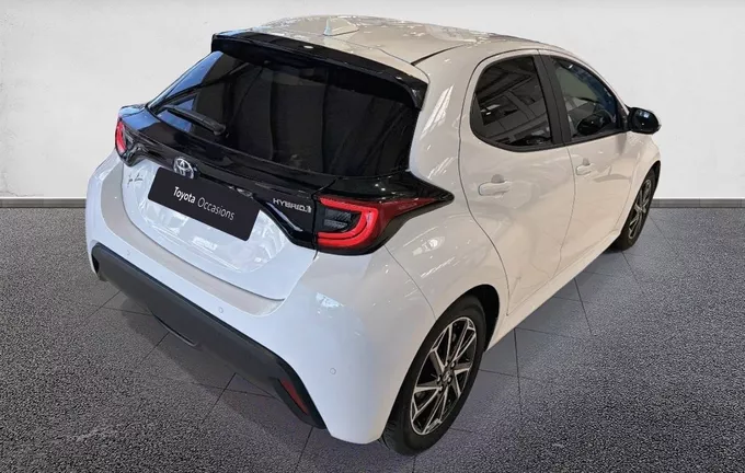 TOYOTA YARIS Hybride 116h Design extérieur trois quart arrière droit 1103395