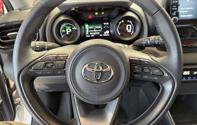 TOYOTA YARIS Hybride 116h Design photo 12 1103395