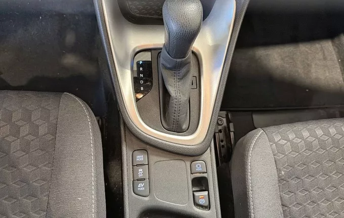 TOYOTA YARIS Hybride 116h Design photo 13 1103395