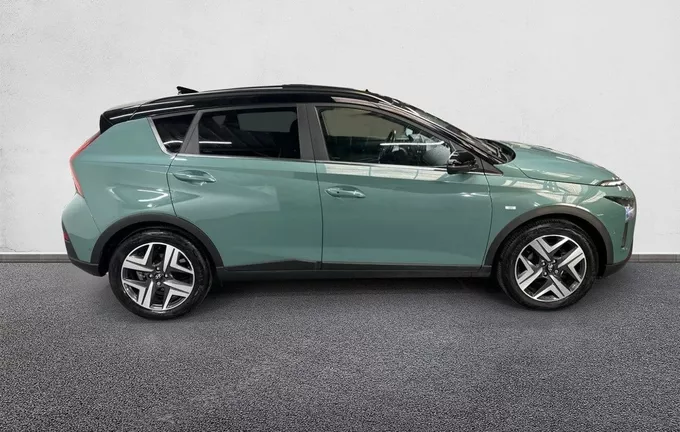 HYUNDAI BAYON 1.0 T-GDi 100 DCT-7 Hybrid 48V Executive extérieur côté droit 13540