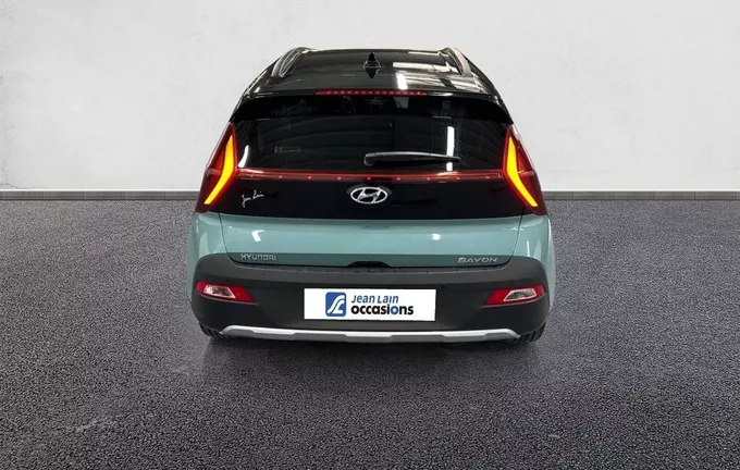 HYUNDAI BAYON 1.0 T-GDi 100 DCT-7 Hybrid 48V Executive extérieur arrière 13540
