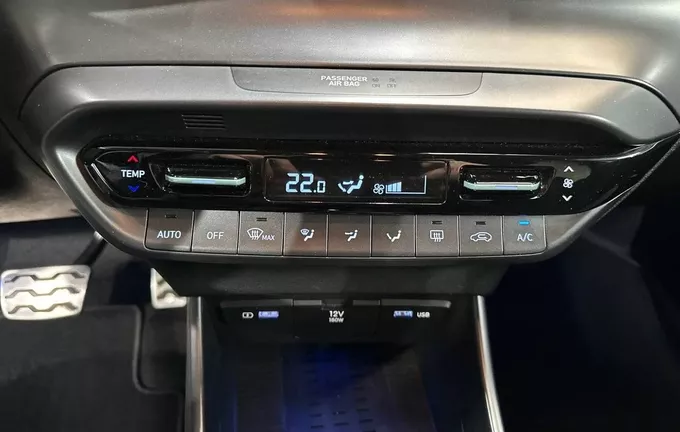 HYUNDAI BAYON 1.0 T-GDi 100 DCT-7 Hybrid 48V Executive photo 14 13540