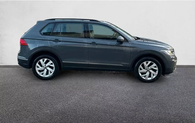 VOLKSWAGEN TIGUAN 2.0 TDI 150ch DSG7 4Motion Life extérieur côté droit 560121