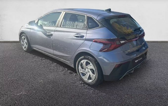 HYUNDAI I20 1.2 79 Initia extérieur trois quart arrière gauche 13382