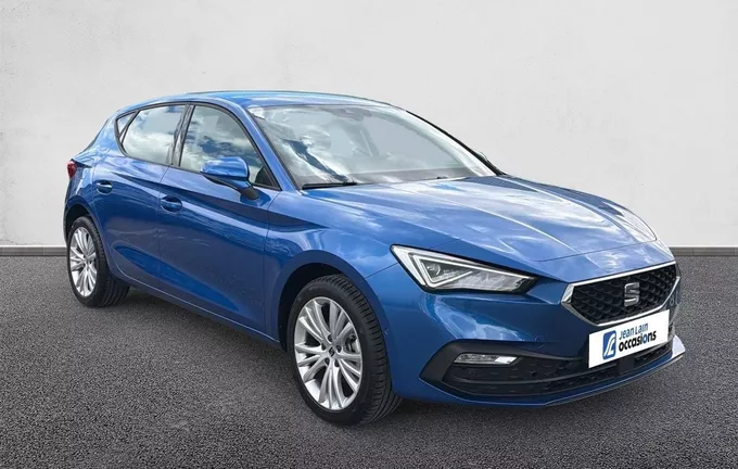 SEAT LEON 1.5 eTSI Hybrid 115 DSG7 Copa extérieur trois quart avant droit 2127715