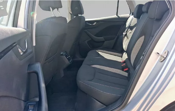 SKODA KAMIQ 1.0 TSI Evo 2 116 ch DSG7 Selection extérieur arrière 2127103