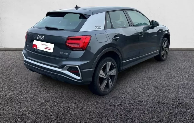 AUDI Q2 30 TDI 116 S tronic 7 Advanced extérieur trois quart arrière droit 2124513