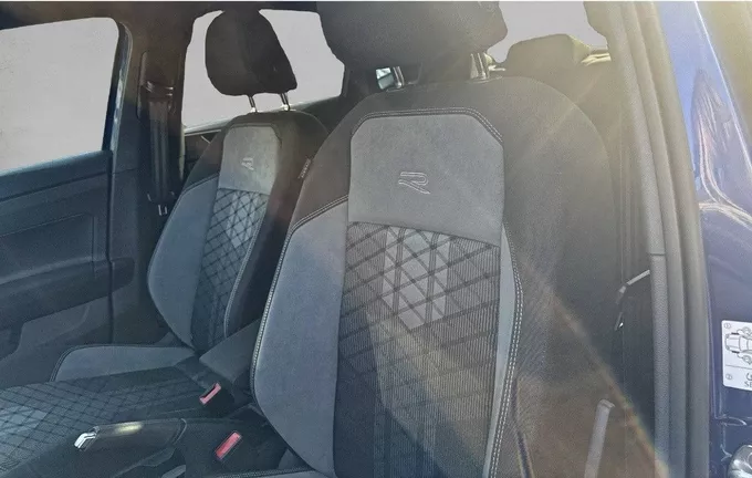 VOLKSWAGEN POLO 1.0 TSI 95 S&S BVM5 R-Line Edition extérieur trois quart arrière droit 2126531