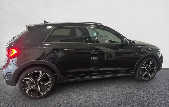 AUDI A1 Allstreet 35 TFSI 150 ch S tronic 7 Avus extérieur côté droit 2123769