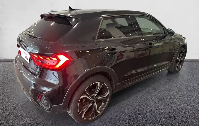 AUDI A1 Allstreet 35 TFSI 150 ch S tronic 7 Avus extérieur trois quart arrière droit 2123769