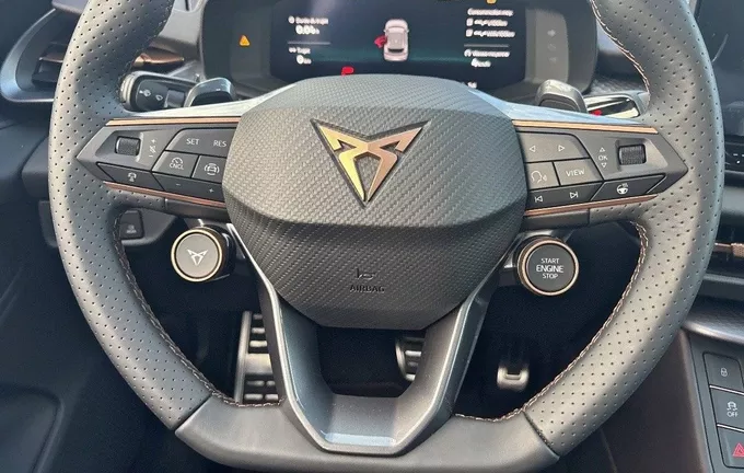 CUPRA TERRAMAR 1.5 eHybrid 272 ch DSG6 VZ photo 12 3037
