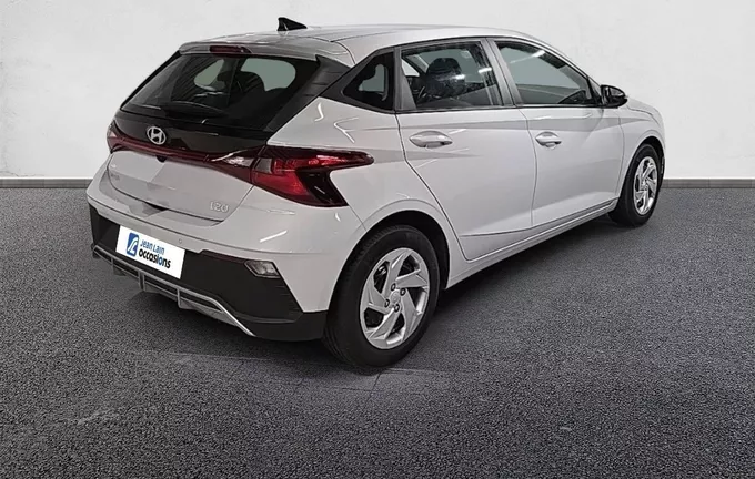 HYUNDAI I20 1.2 79 Initia extérieur trois quart arrière droit 13758