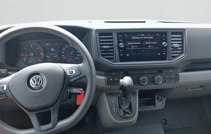 VOLKSWAGEN UTILITAIRES CRAFTER VAN 35 L3H3 2.0 TDI 140 CH BVA BUSINESS extérieur côté gauche 105915