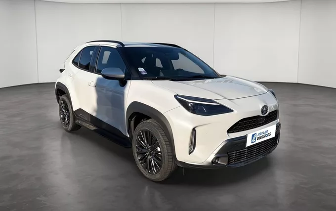 TOYOTA YARIS CROSS Hybride 116h 2WD Trail (marchepieds standardisés) extérieur trois quart avant droit 1104026