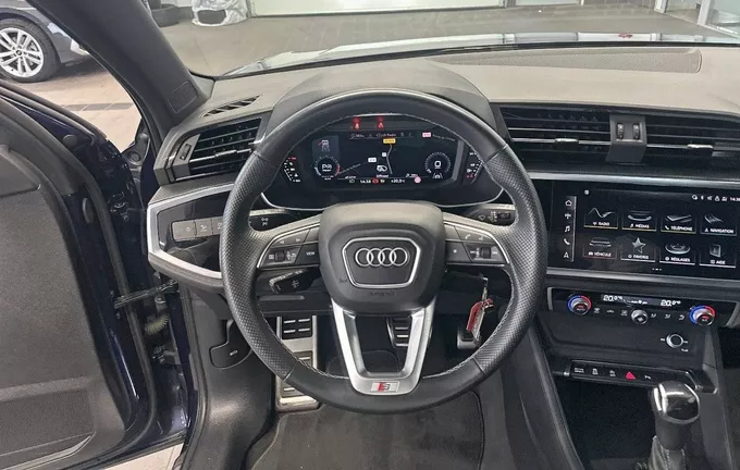 AUDI Q3 35 TFSI 150 ch S tronic 7 S line photo 12 2130920