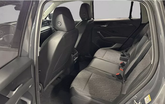 VOLKSWAGEN TIGUAN 2.0 TDI 150ch DSG7 VW Edition photo 15 2129859