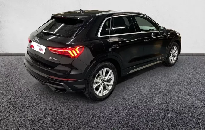 AUDI Q3 35 TDI 150 ch S tronic 7 S line extérieur trois quart arrière droit 2126836