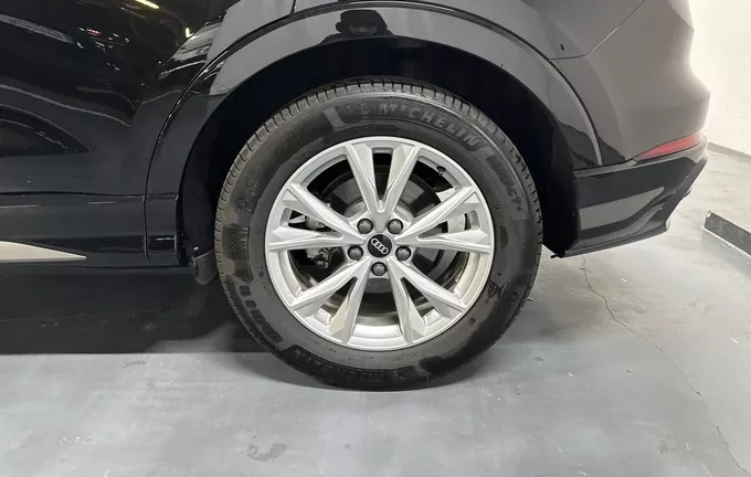 AUDI Q3 35 TDI 150 ch S tronic 7 S line photo 9 2126836