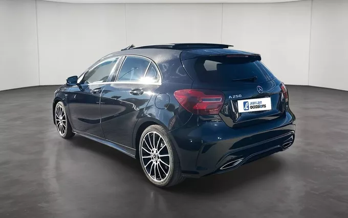 MERCEDES CLASSE A 250 7G-DCT WhiteArt Edition extérieur trois quart arrière gauche 561011