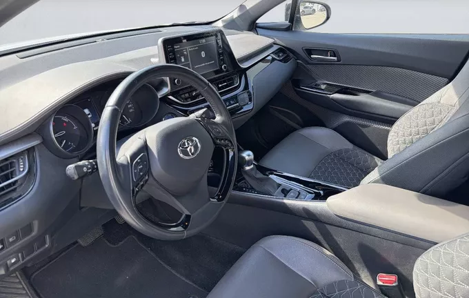 TOYOTA C-HR Hybride 1.8L Distinctive photo 11 1103392