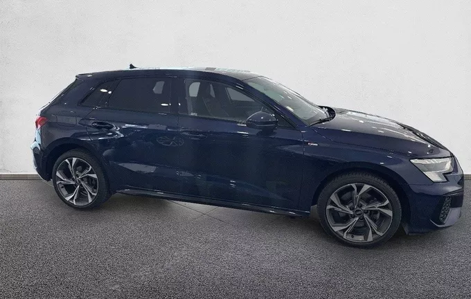 AUDI A3 Sportback 40 TFSIe 204 S tronic 6 S Line extérieur côté droit 3012298