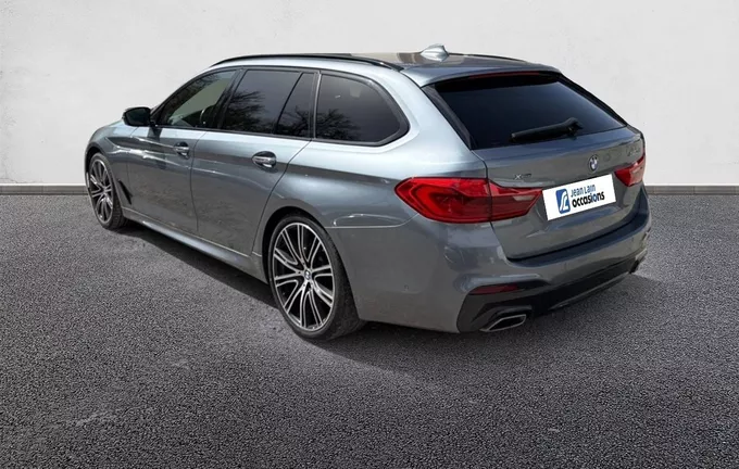 BMW SERIE 5 TOURING 520d xDrive 190 ch BVA8 M Sport extérieur trois quart arrière gauche 560426