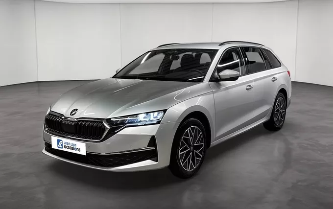 SKODA OCTAVIA Combi 2.0 TDI 150 ch SCR DSG7 Selection extérieur trois quart avant gauche 2133168