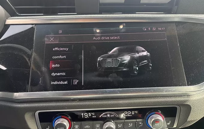 AUDI Q3 Sportback 40 TDI 190 ch S tronic 7 Quattro S line photo 20 2131185