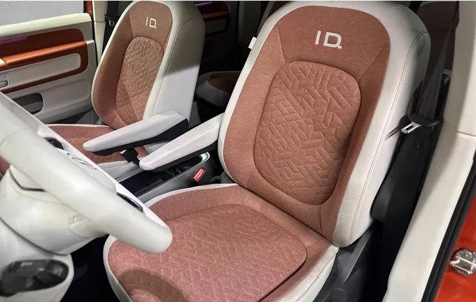 VOLKSWAGEN UTILITAIRES ID BUZZ ID. Buzz 204 ch Pro extérieur trois quart arrière droit 106211