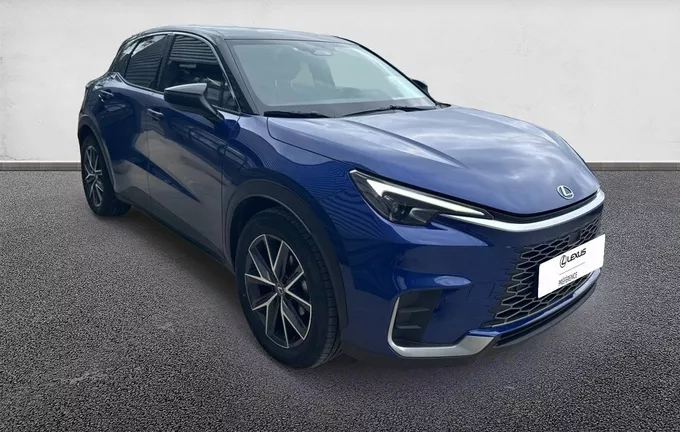 LEXUS LBX 2WD Emotion extérieur trois quart avant droit 1103457