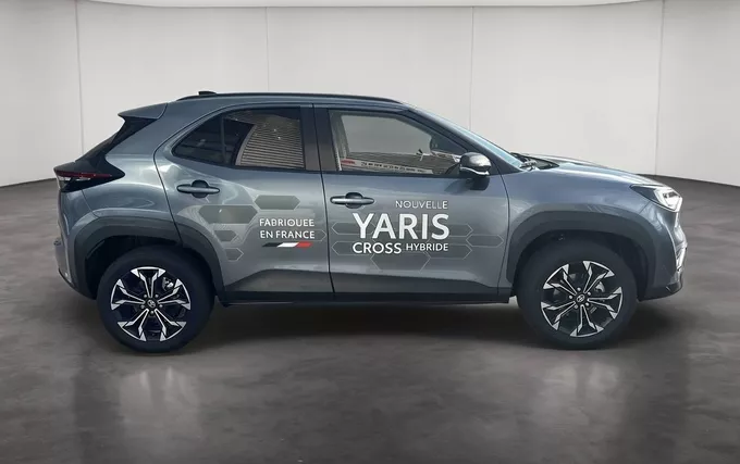 TOYOTA YARIS CROSS Hybride 130h 2WD Design extérieur côté droit 199600