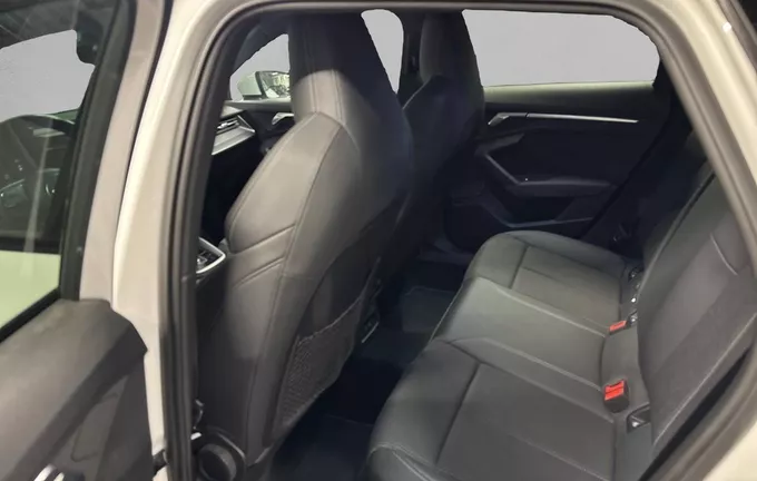 AUDI A3 Sportback 35 TDI 150 S tronic 7 S Line photo 17 2130519