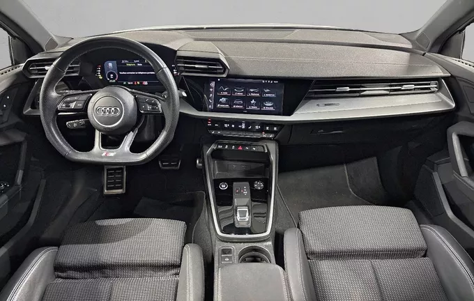 AUDI A3 Sportback 35 TDI 150 S tronic 7 S Line photo 18 2130519
