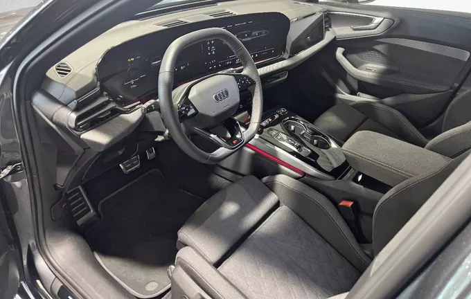 AUDI A5 Avant TFSI 150 ch S tronic 7 S line photo 11 2128028