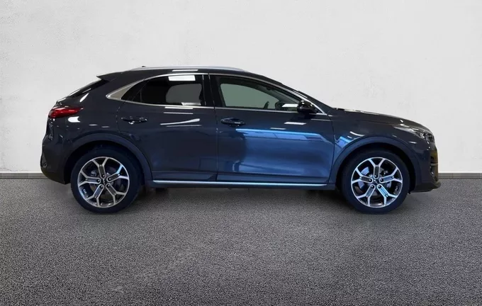 KIA XCEED 1.6 GDi Hybride Rechargeable 141ch DCT6 Design extérieur côté droit 212403