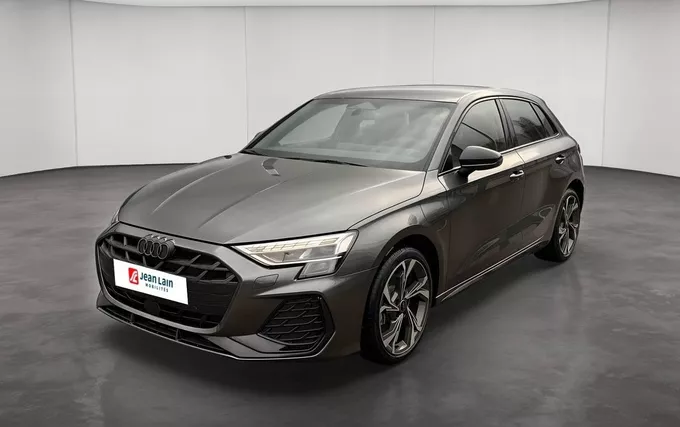 AUDI A3 Sportback e-hybrid 204 ch S line extérieur trois quart avant gauche 0161