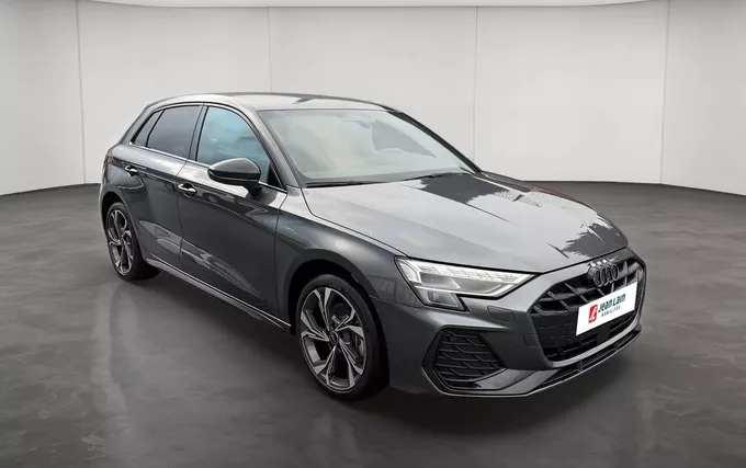 AUDI A3 Sportback e-hybrid 204 ch S line extérieur trois quart avant droit 0161