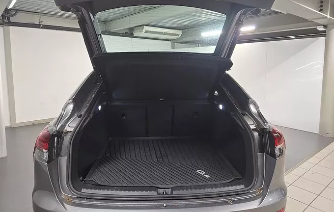 AUDI Q4 E-TRON Sportback 40 204 ch 82 kWh S line photo 10 2127753
